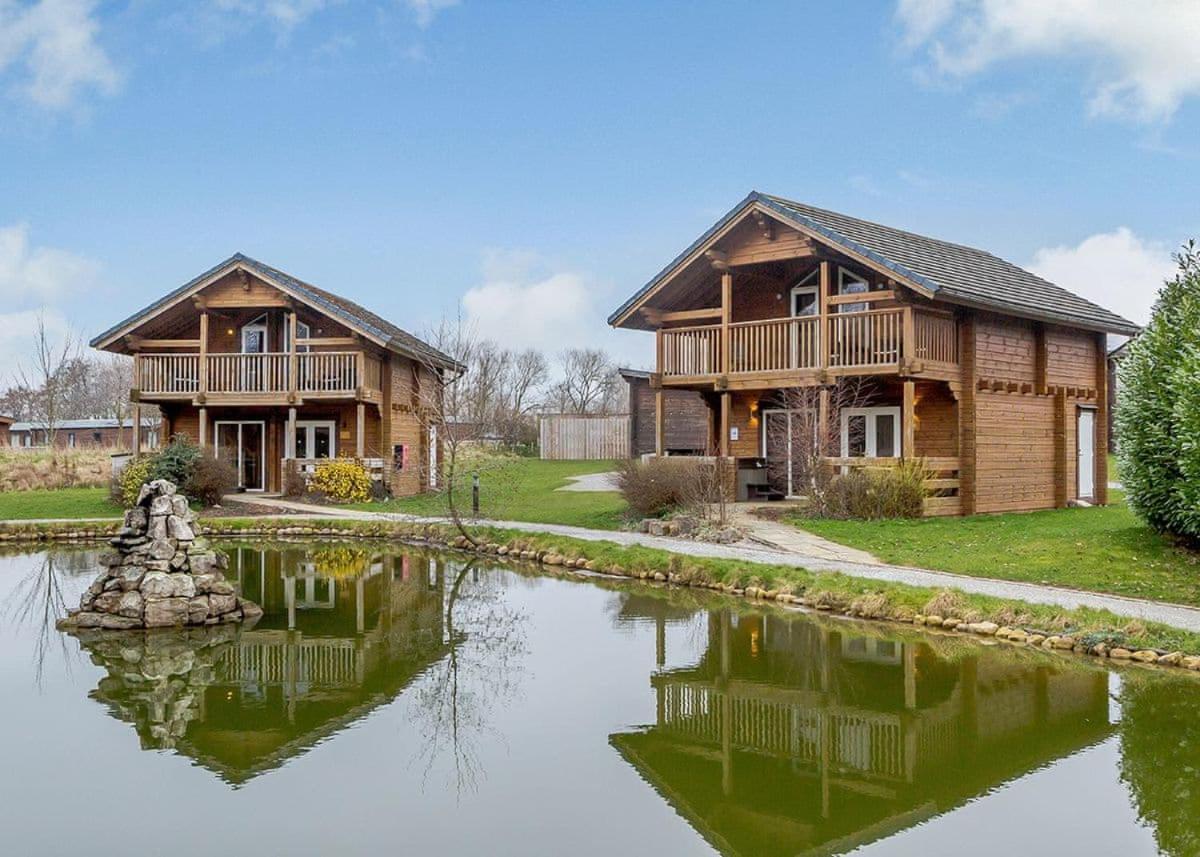 Woodland Lakes Lodges Thirsk Exterior photo