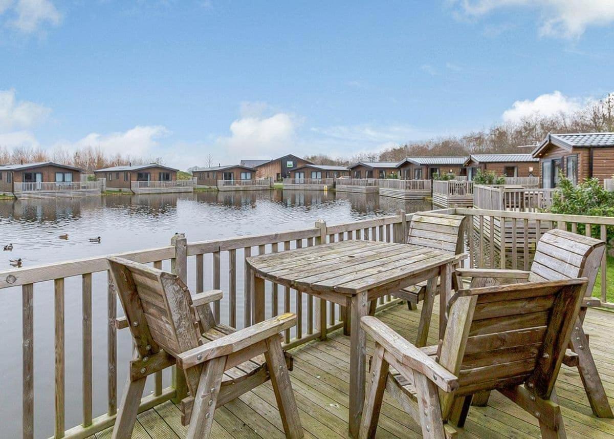 Woodland Lakes Lodges Thirsk Exterior photo